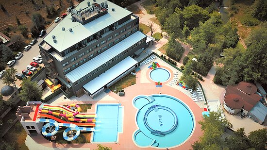 Whispering Pines Inn